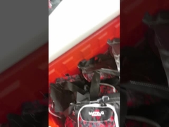 O equipamento de pesca feito sob encomenda ensaca a trouxa verde do equipamento de pesca para a água salgada